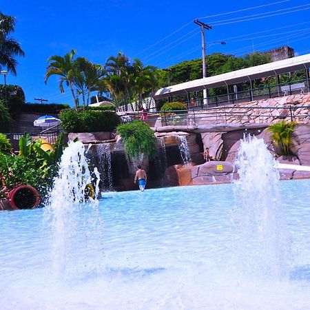 Diroma Resort Com Um Dia No Acqua Park Калдас Новас Екстериор снимка