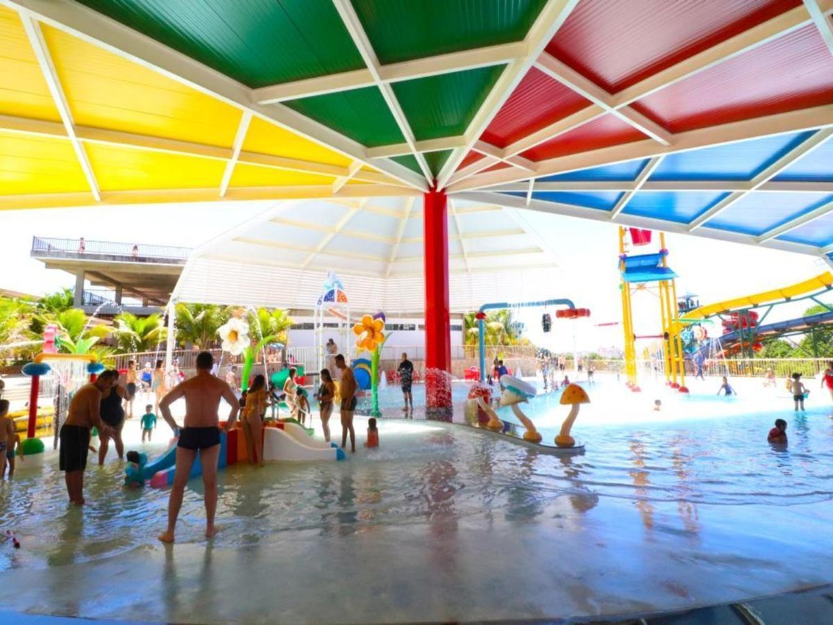 Diroma Resort Com Um Dia No Acqua Park Калдас Новас Екстериор снимка
