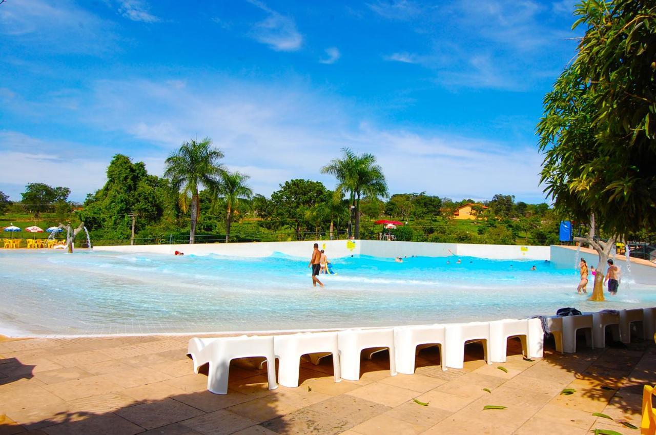 Diroma Resort Com Um Dia No Acqua Park Калдас Новас Екстериор снимка